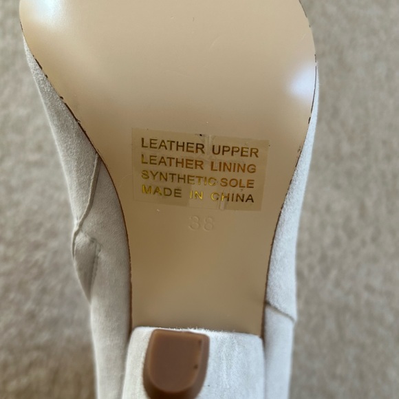 NIB Anthropologie Silent D Apage Cone Heel Booties in Light Grey Suede - Size 38 - Picture 9 of 15